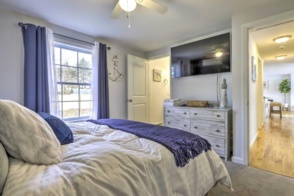 New! Updated Mystic Home W/ Sauna, Hot Tub & Deck Εξωτερικό φωτογραφία
