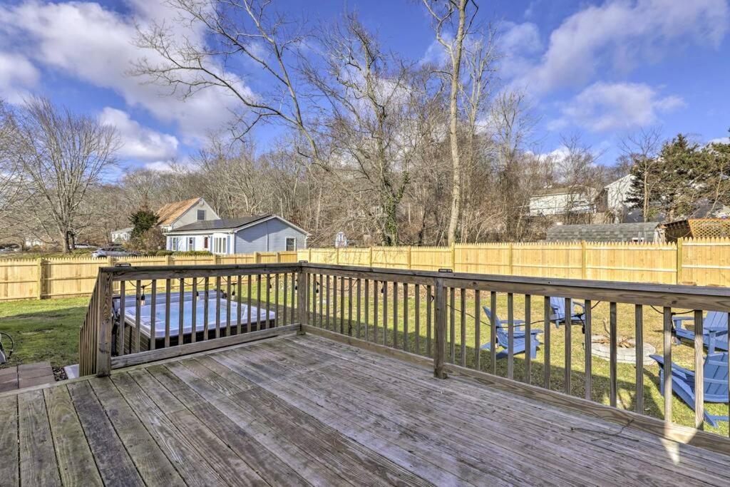 New! Updated Mystic Home W/ Sauna, Hot Tub & Deck Εξωτερικό φωτογραφία